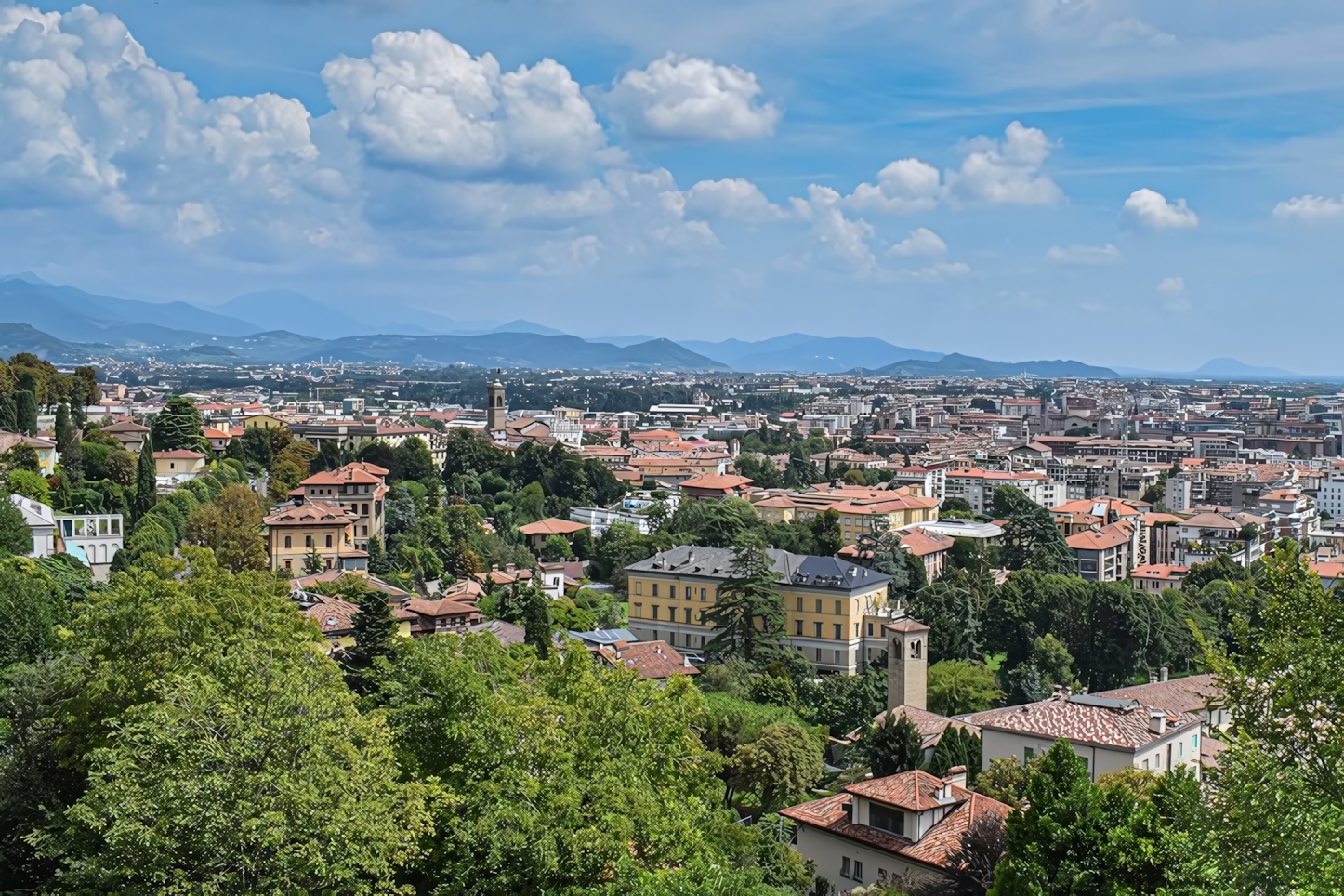 Bergamo in 24 Hours: Top Attractions and Must-See Sights in This Charming Italian City