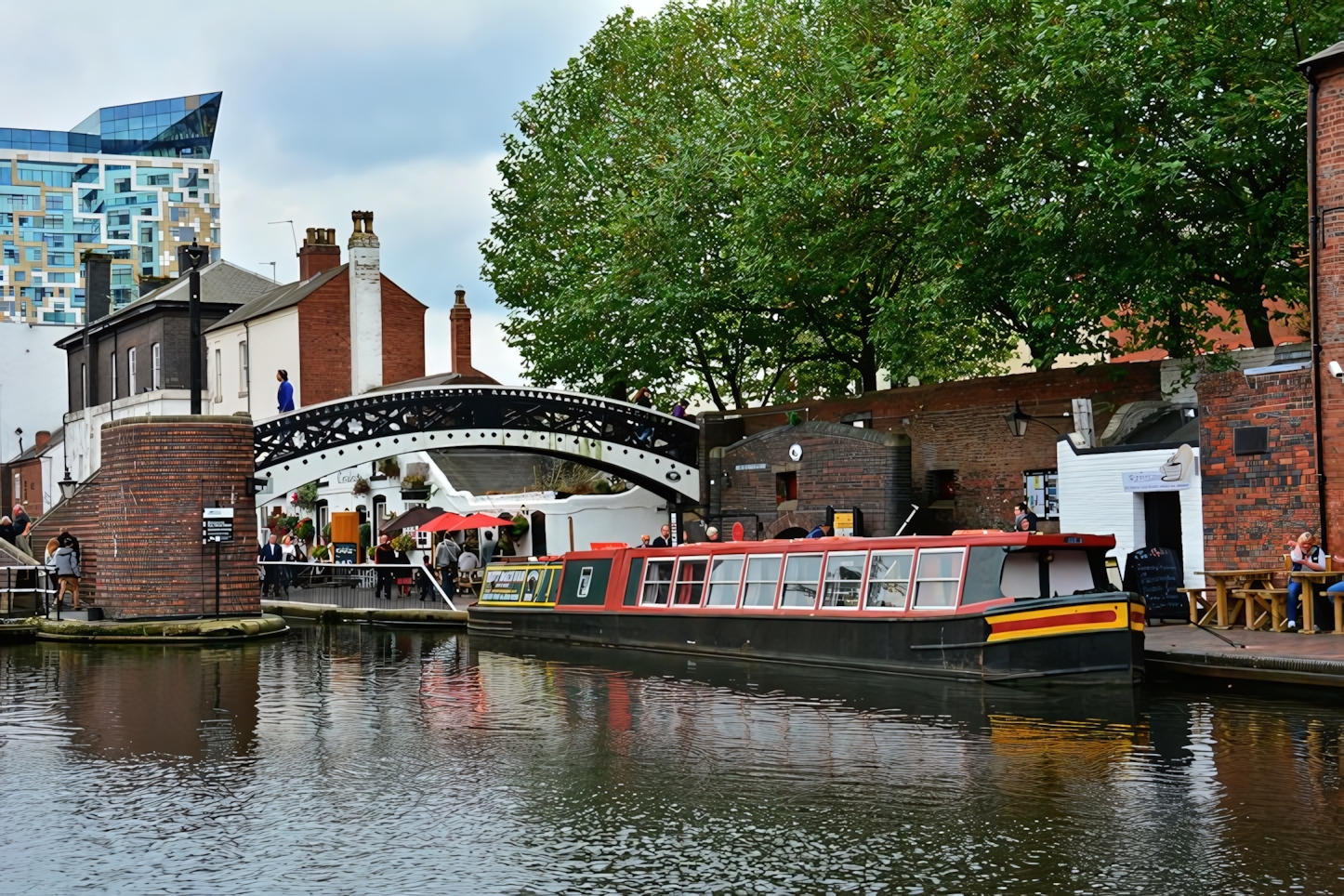 Birmingham in a Day: Must-See Attractions and Activities in England's Second City