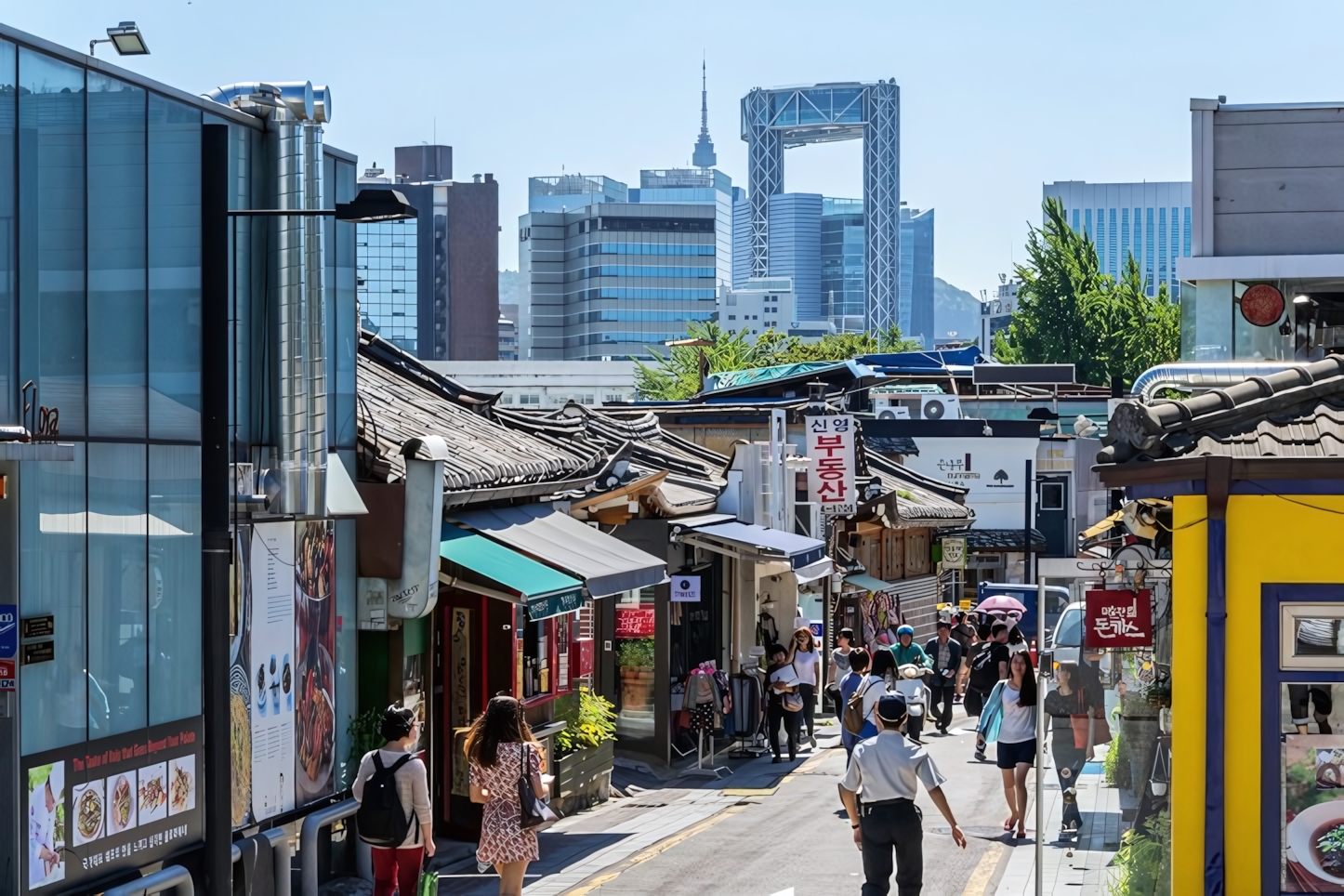 Bukchon Hanok Village, Seoul