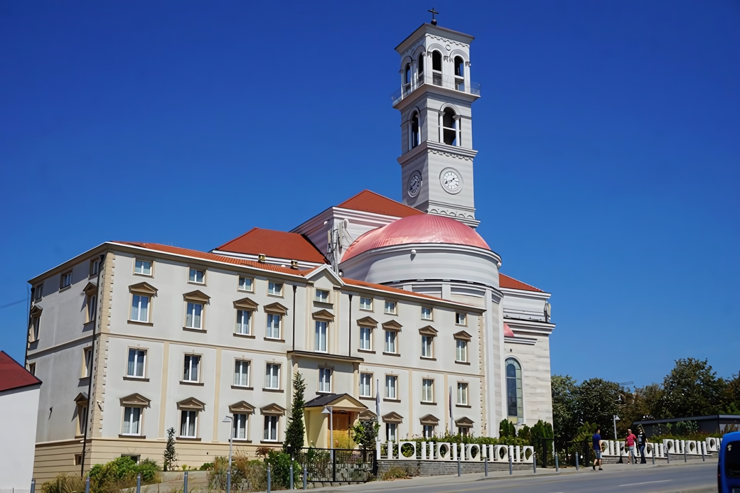 Cathedral of Saint Mother Teresa, Pristina