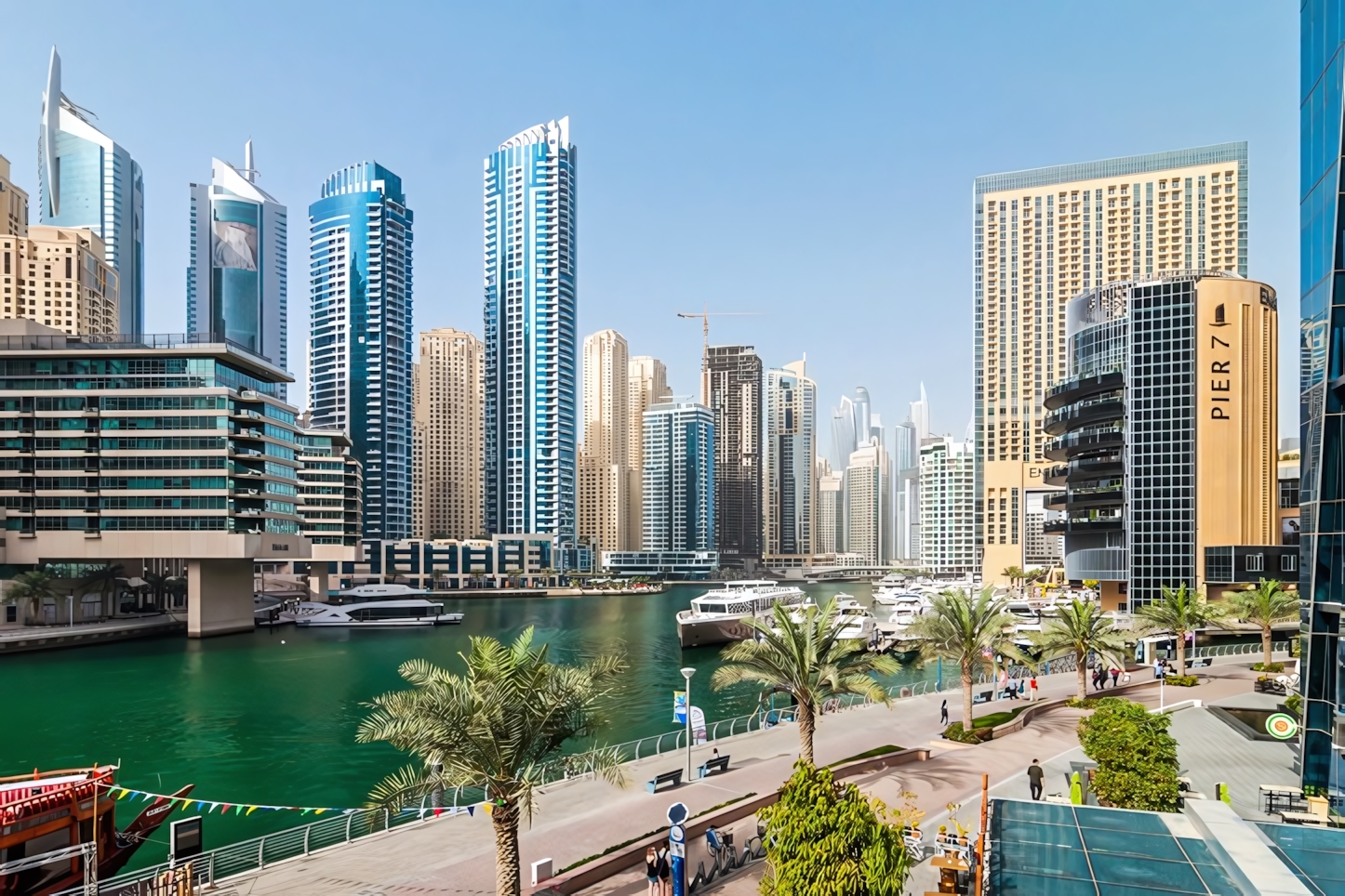 Dubai in a Day: Must-See Attractions and Experiences in the UAE's Glittering Metropolis