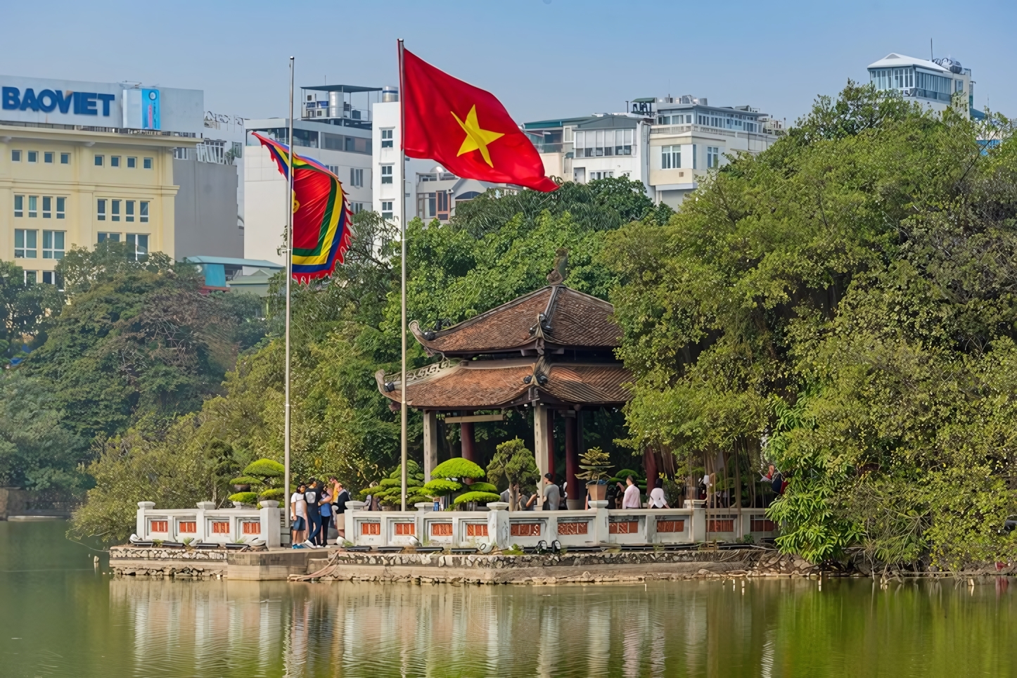 Hoan Kiem Lake