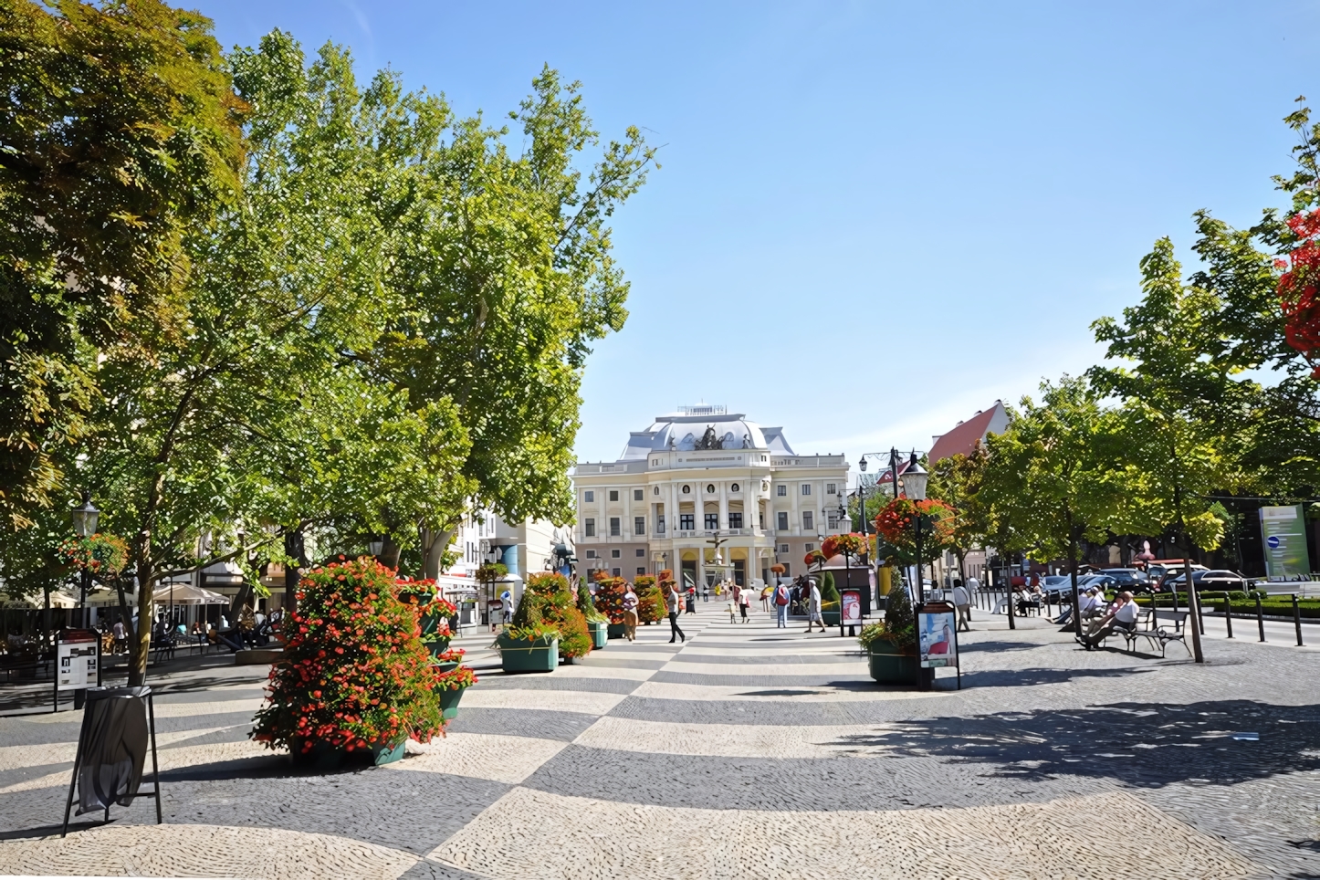 Hviezdoslavovo square