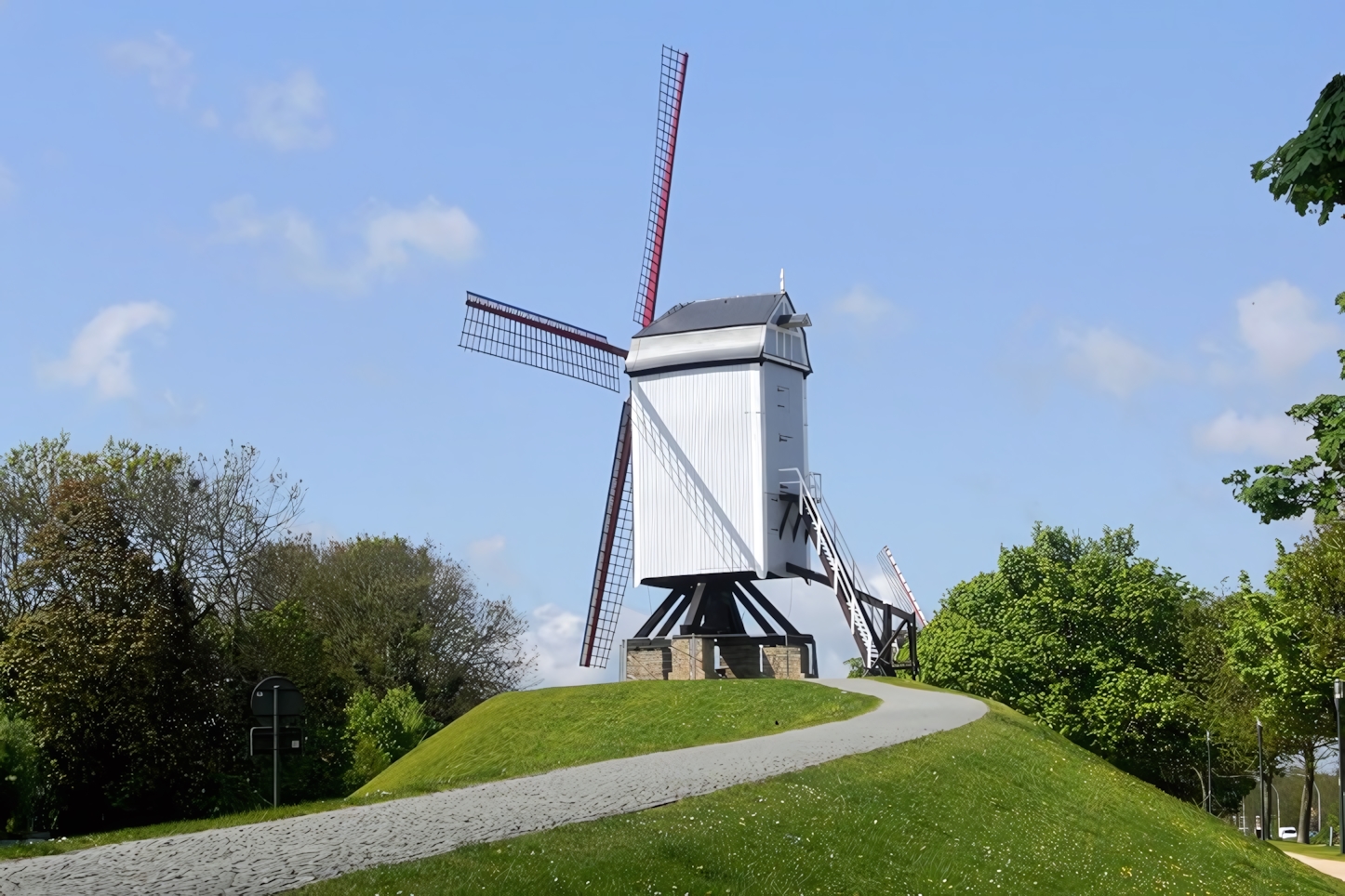 Kruisvest windmills, Bruges