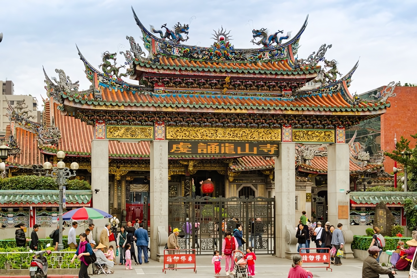 Longshan Temple