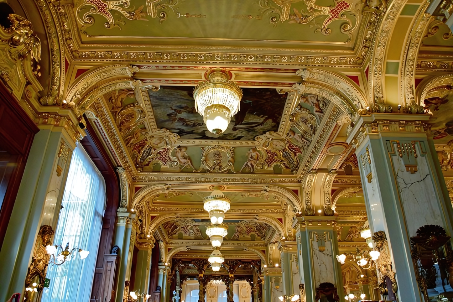 New York Cafe, Budapest