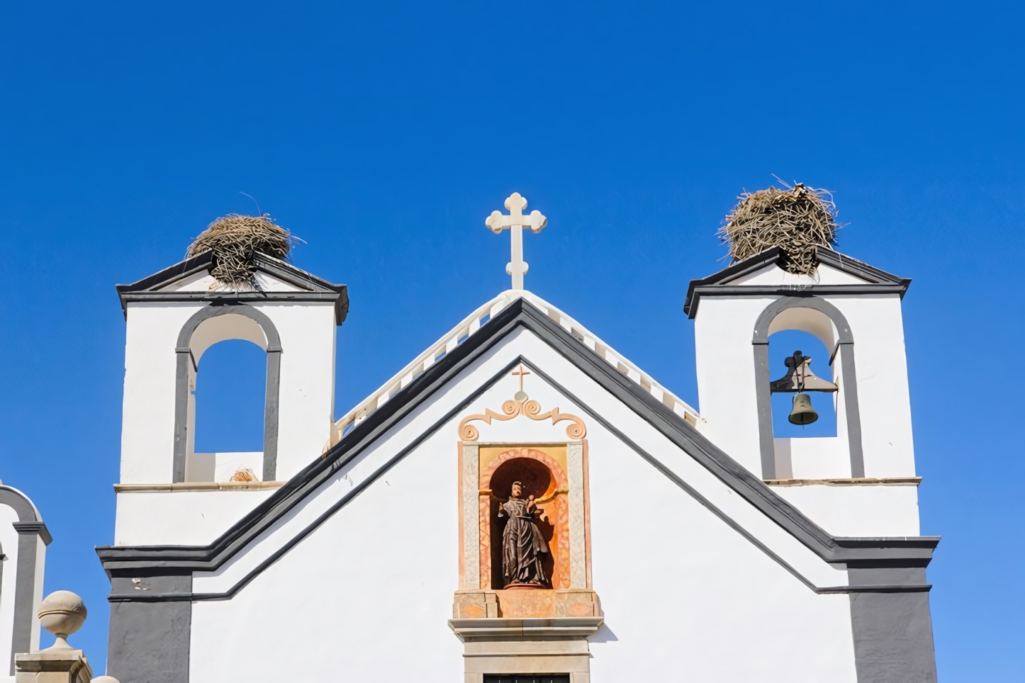 Stork nests, Faro