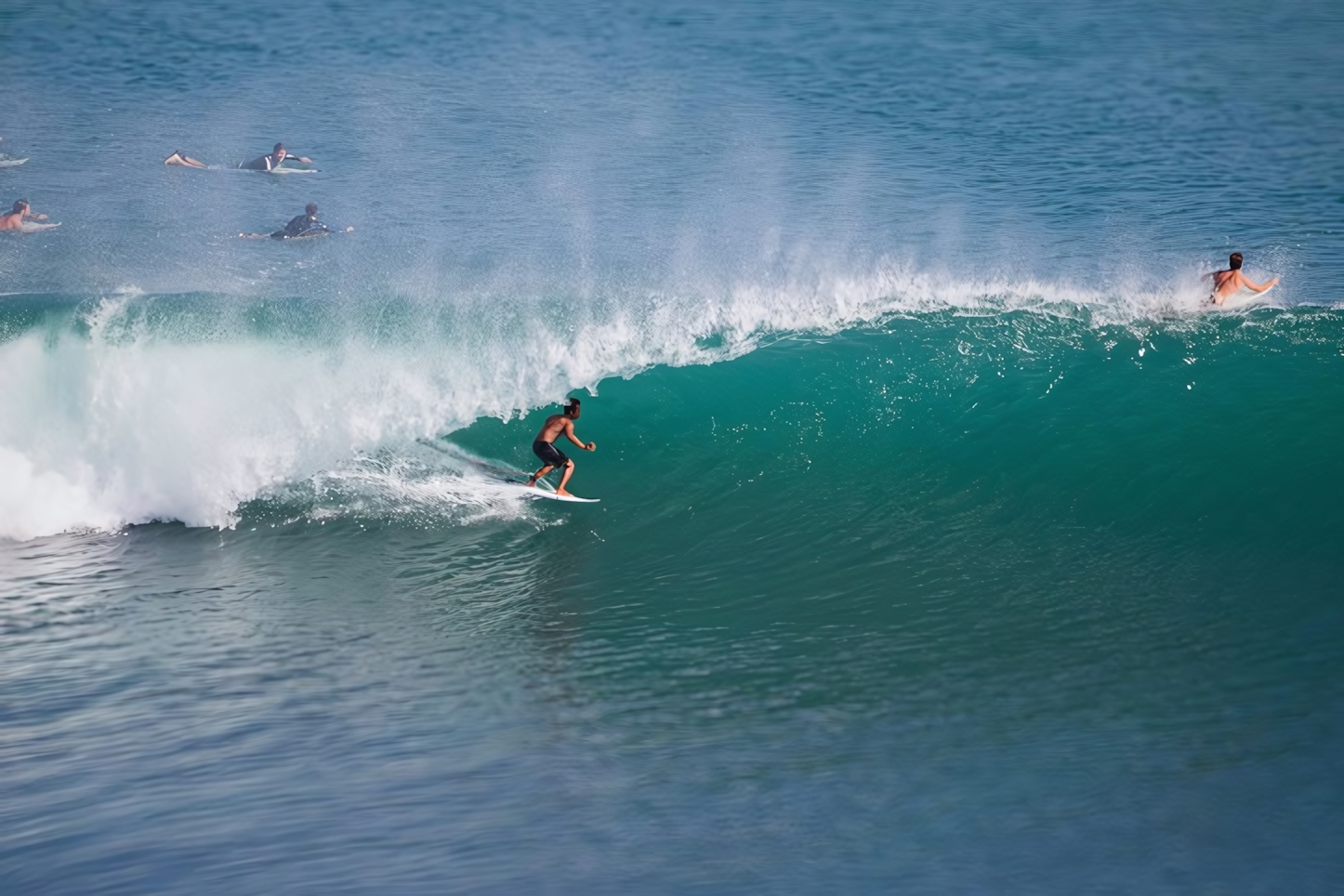 Uluwatu surfing, Bali