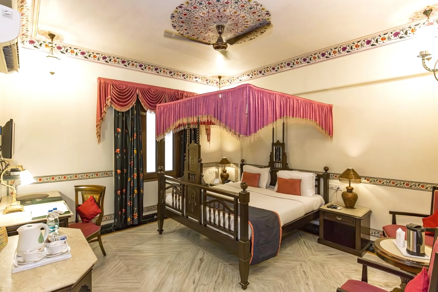 Umaid Mahal - Heritage Style Hotel